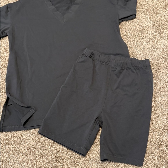 Matching Set - Picture 6 of 8